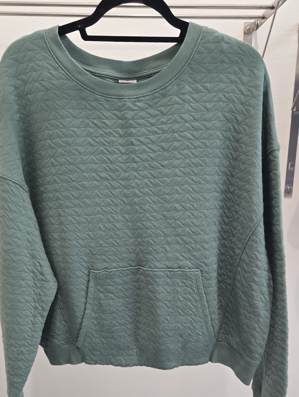 all in motion Quilted Pullover Sweatshirt in Sage Green